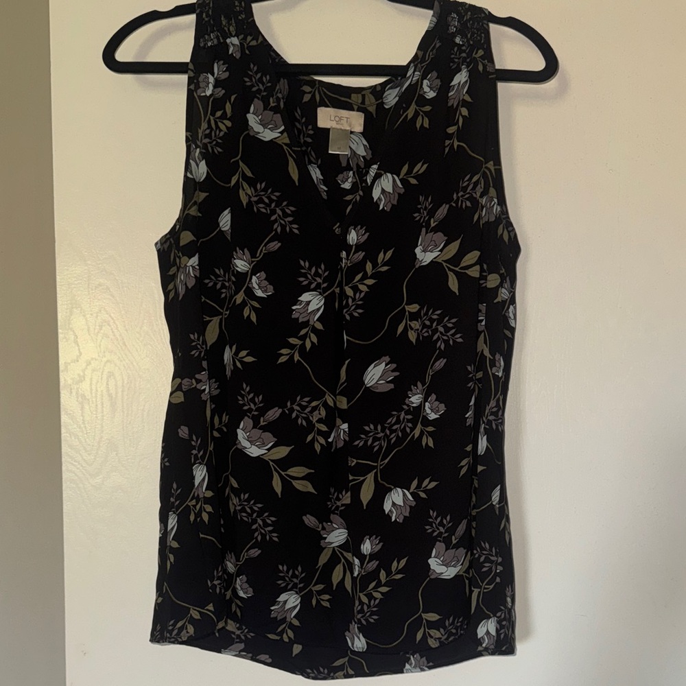 LOFT Black Floral V-Neck Sleeveless Camisole